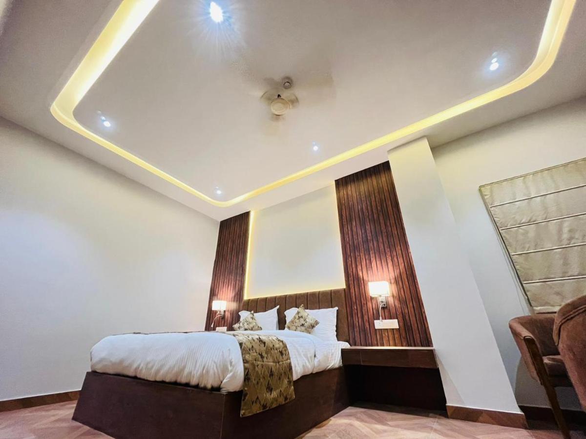 Hotel Ekas Lucknow Exterior foto
